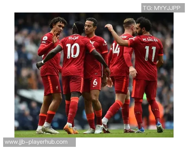 友谊赛精彩回顾利物浦与本菲卡战成平局帽子戏法引发全场热烈反响